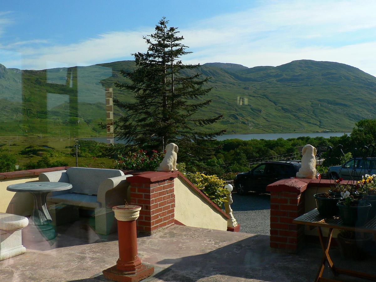 Kylemore Pass Hotel Letterfrack Extérieur photo