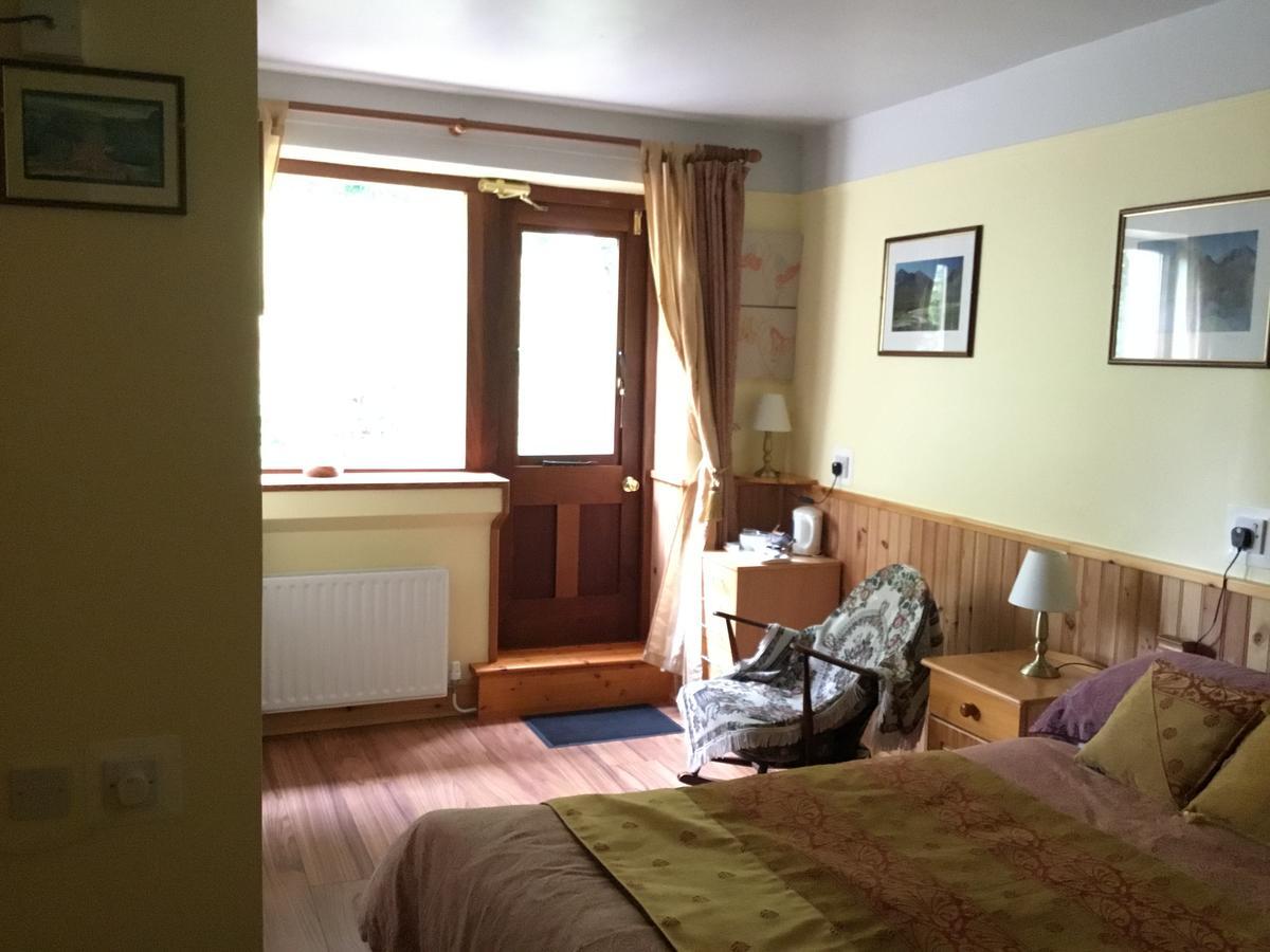 Kylemore Pass Hotel Letterfrack Extérieur photo