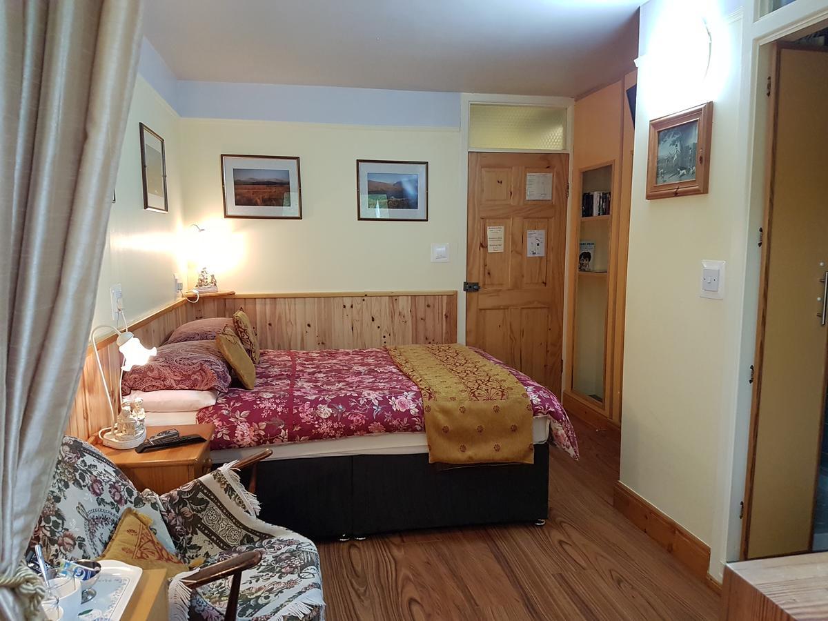 Kylemore Pass Hotel Letterfrack Extérieur photo